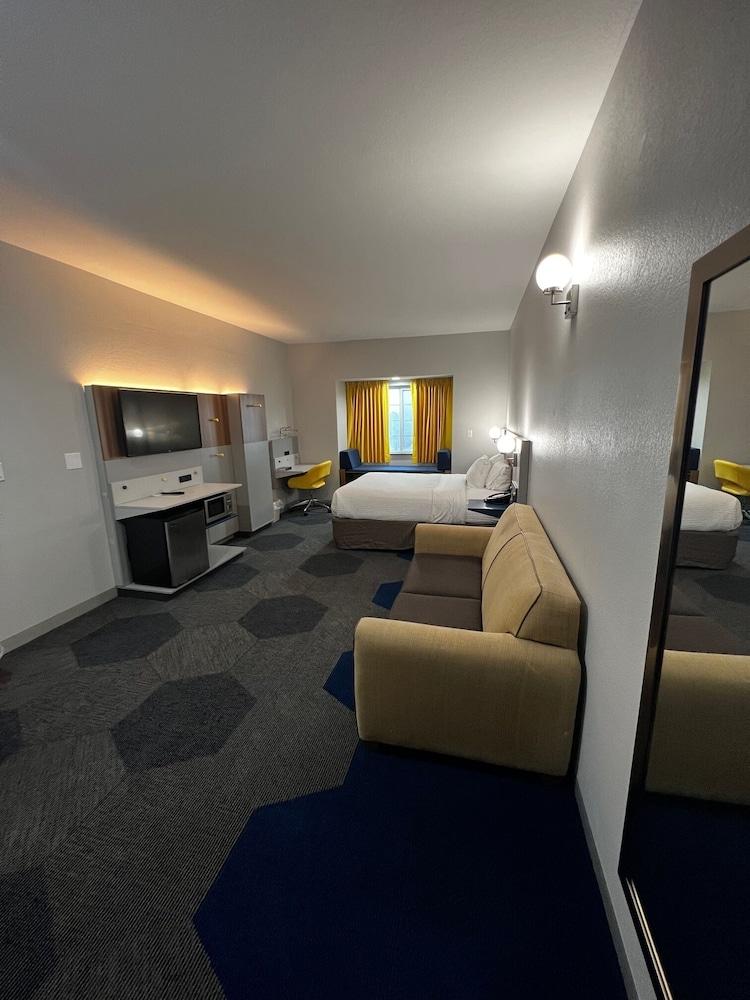 Microtel Inn And Suites By Wyndham Opelika Extérieur photo