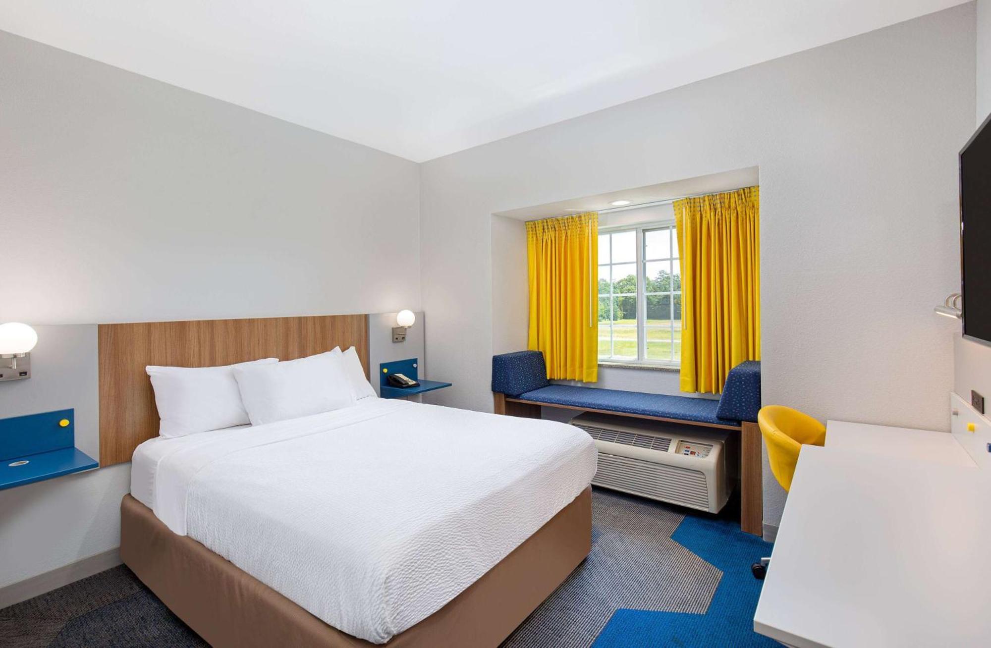 Microtel Inn And Suites By Wyndham Opelika Extérieur photo