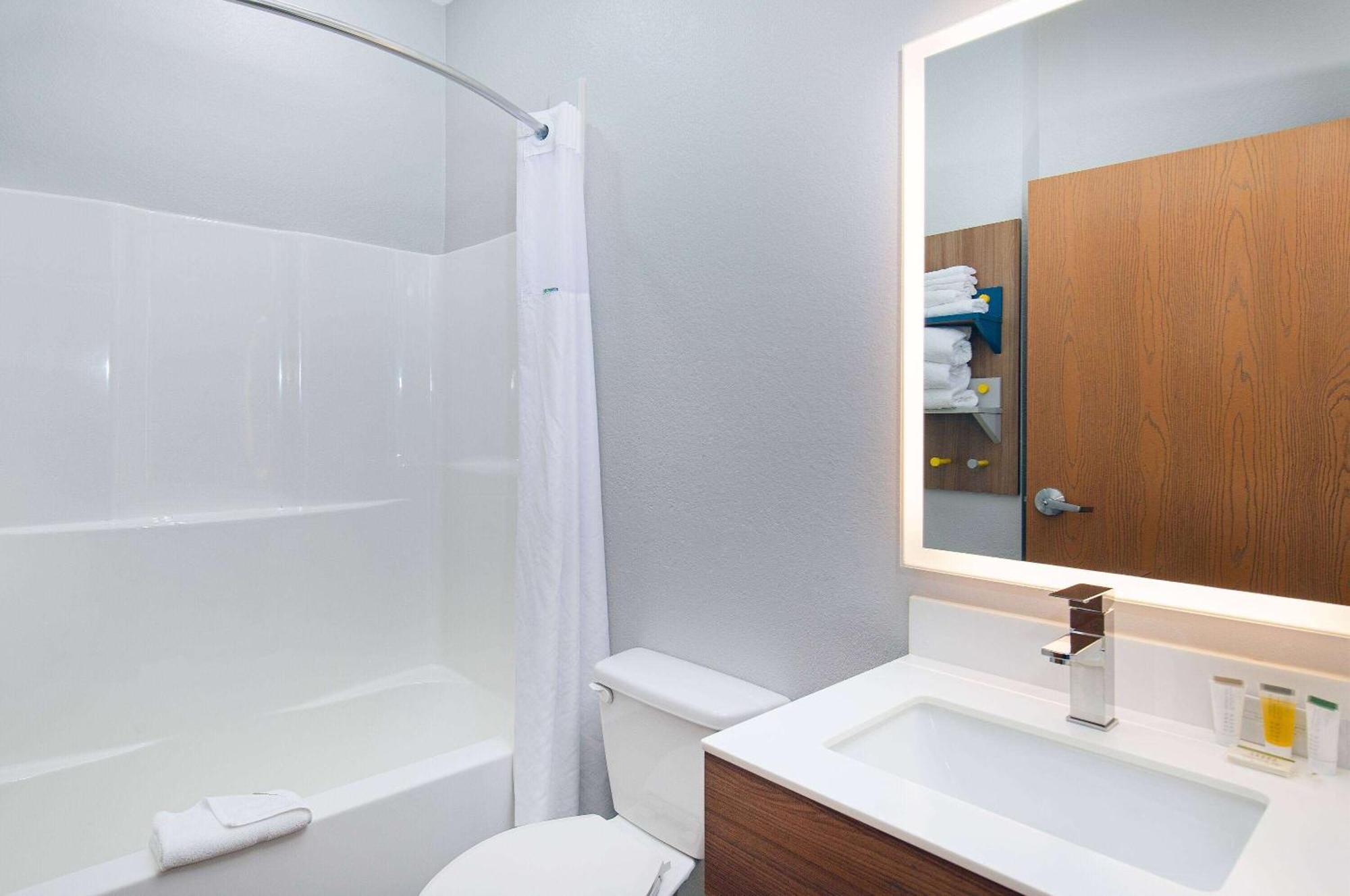 Microtel Inn And Suites By Wyndham Opelika Extérieur photo