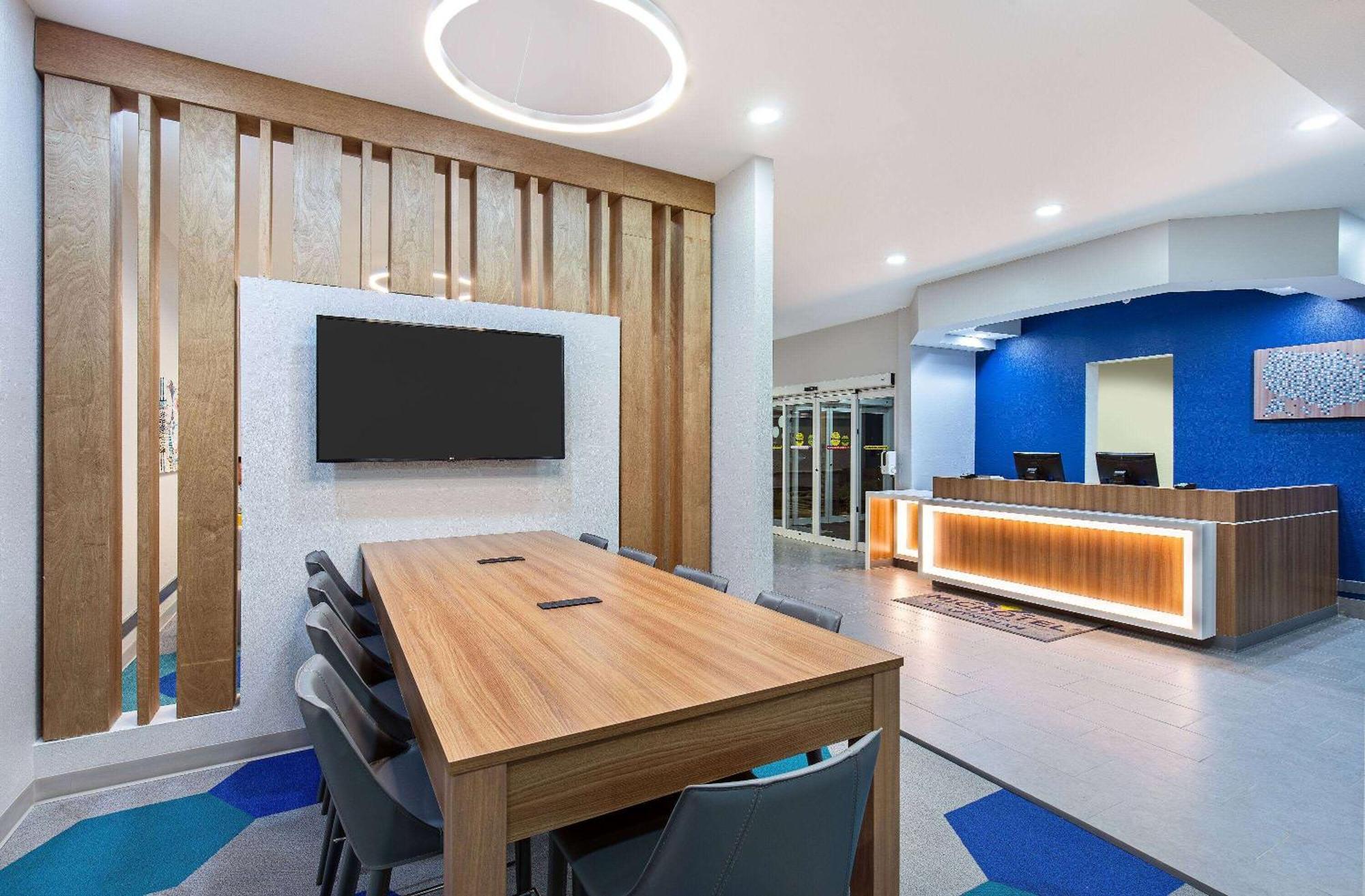 Microtel Inn And Suites By Wyndham Opelika Extérieur photo