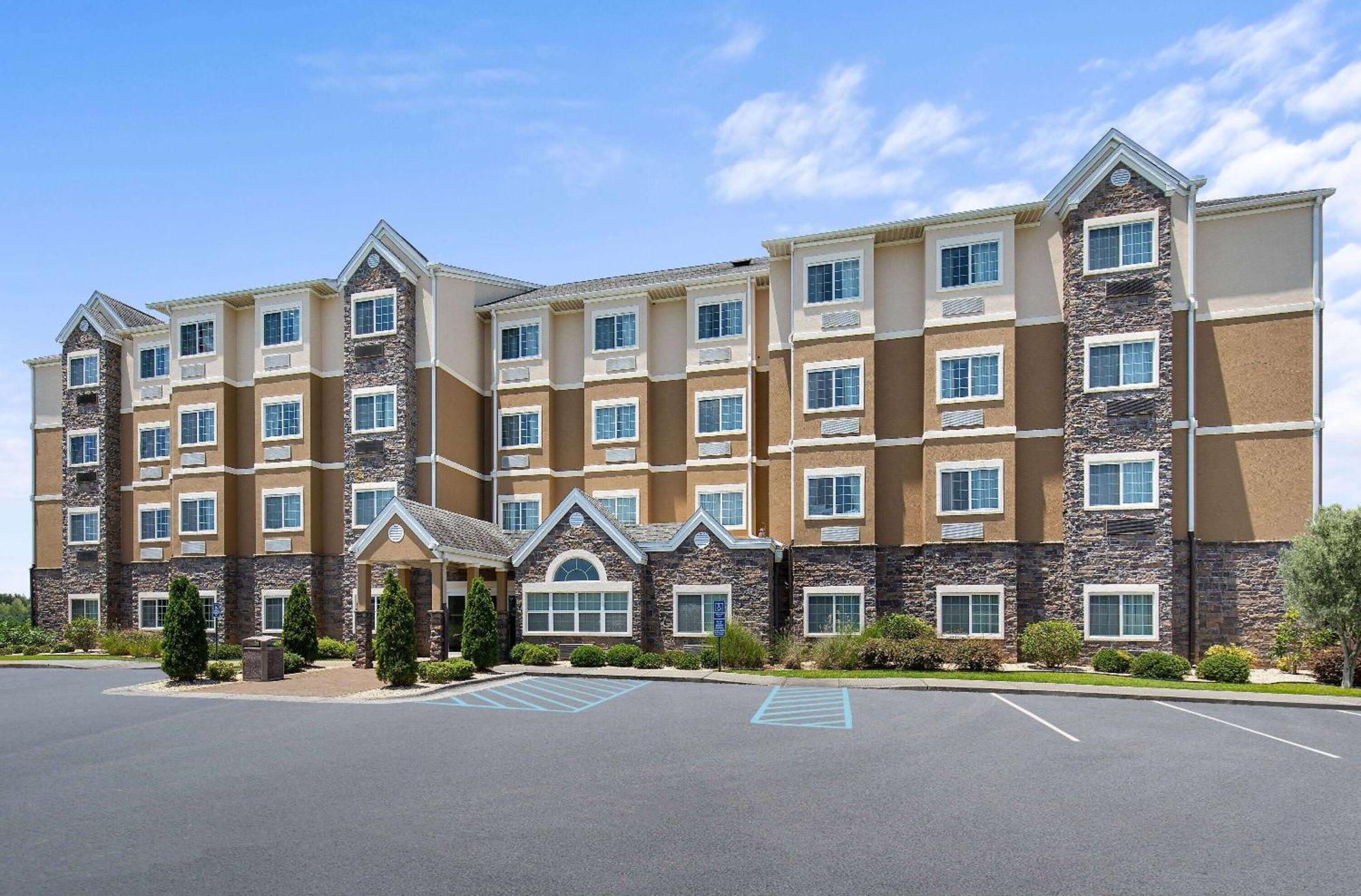 Microtel Inn And Suites By Wyndham Opelika Extérieur photo