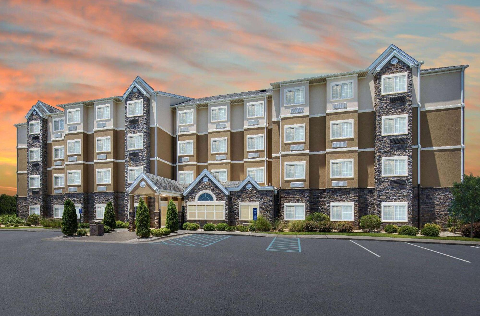 Microtel Inn And Suites By Wyndham Opelika Extérieur photo