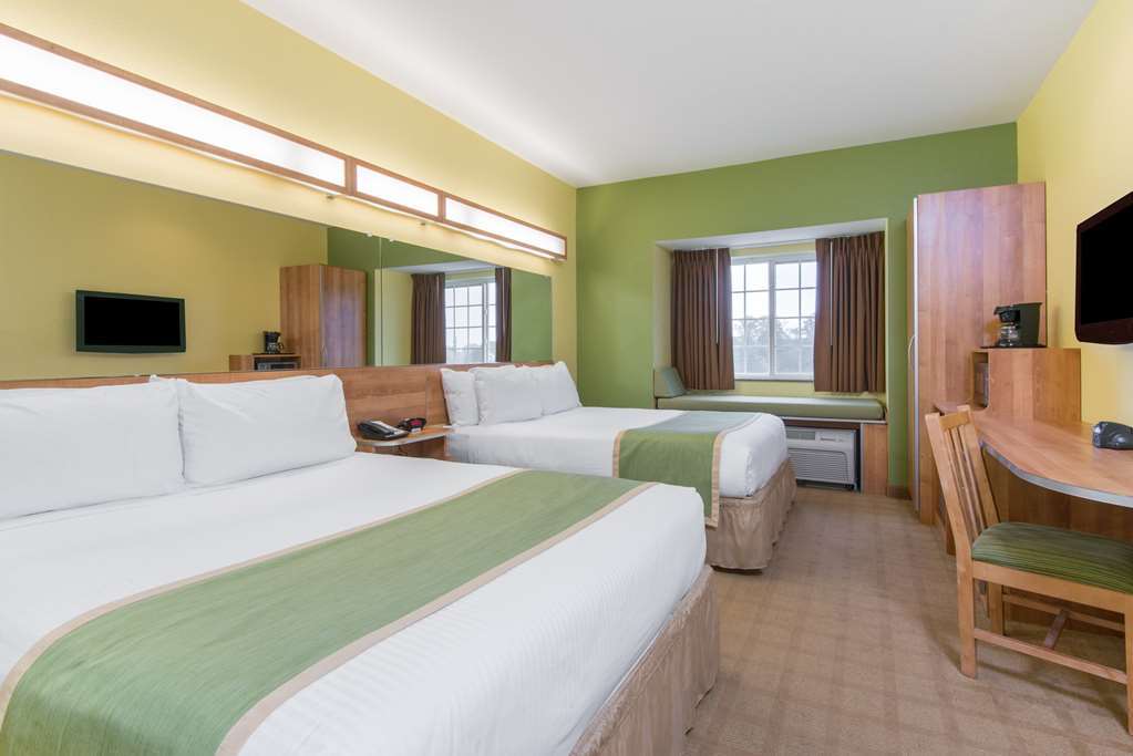Microtel Inn And Suites By Wyndham Opelika Chambre photo